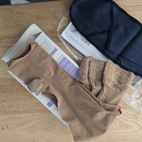 Sigvaris women's sheer medical compression thigh high hosiery - Picture 6 of 6